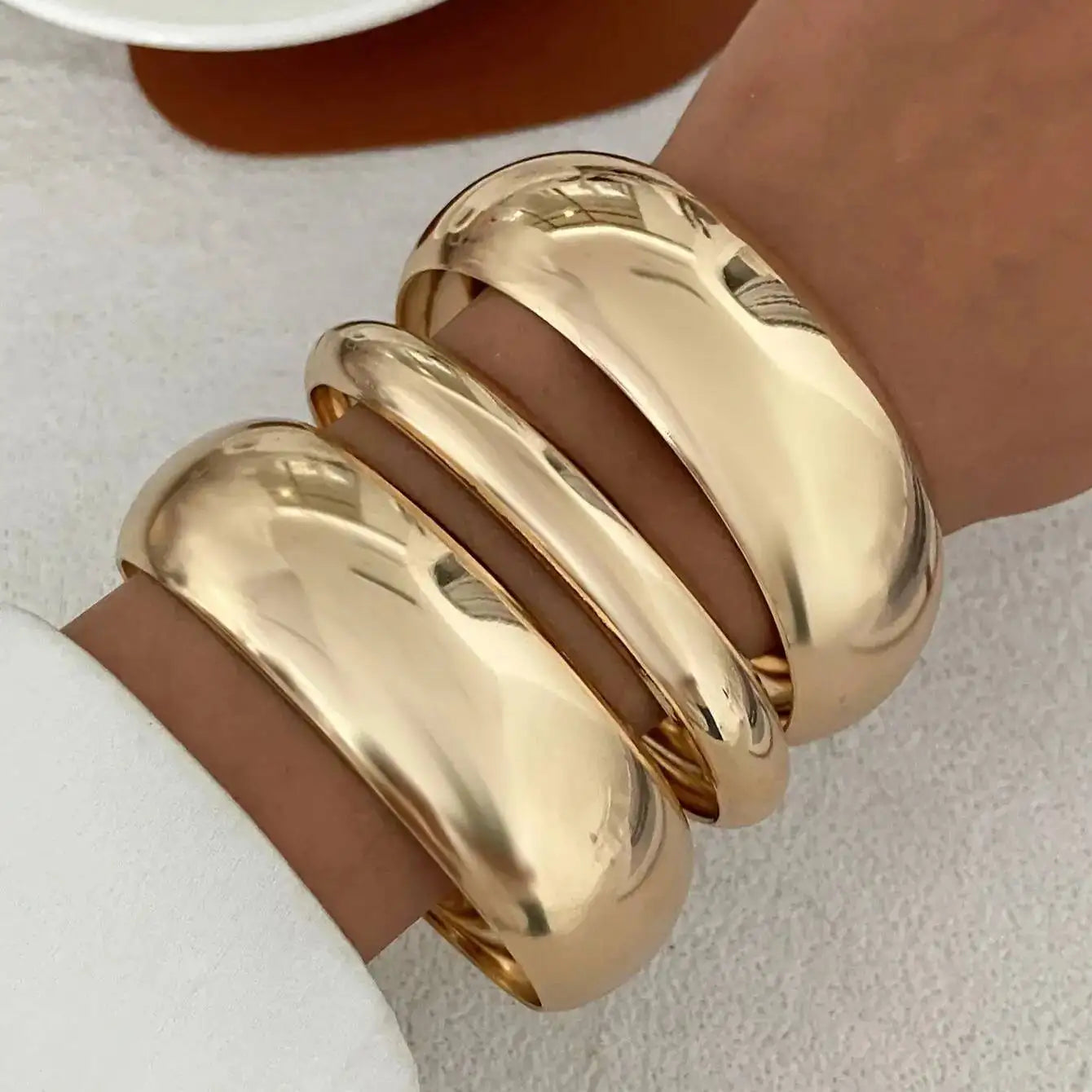 Ingemark 3Pcs/Set Hip Hop Glossy Metal Stacking Bangles for Women Punk Round Arm Bracelets Hand Jewelry Suitable for Daily Party