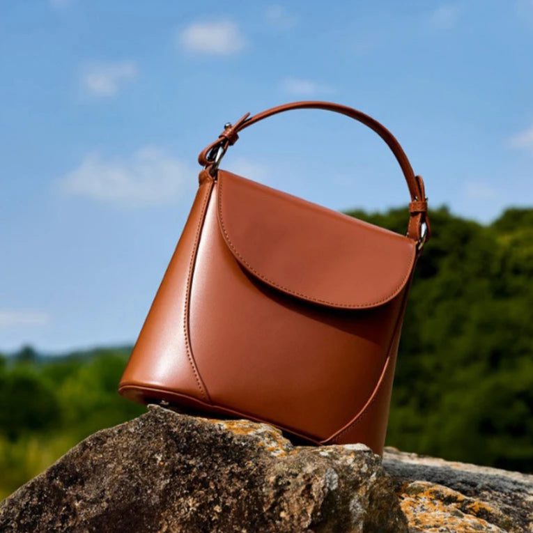 Zency 2025 Trendy Elegant Handbag Genuine Leather Shoulder Cross body French Style Girls Small Phone Bag With Card Slot