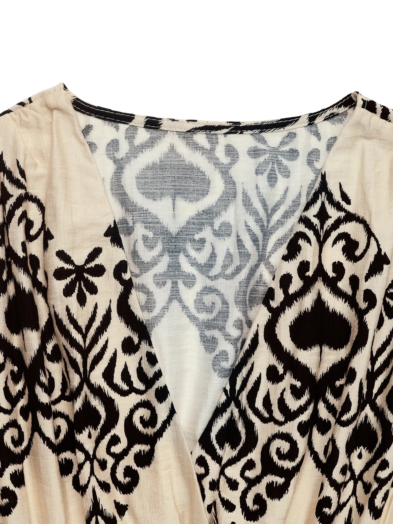 The new ethnic-style printed vacation dress with flying sleeves and a high waist is a hot sale for women in the summer of 2025
