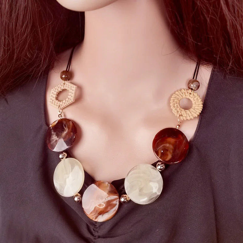 Bohemian Retro Design Round Piece Woven Necklace Women Niche Ethnic Style Holiday Party Jewelry Accessories Gifts